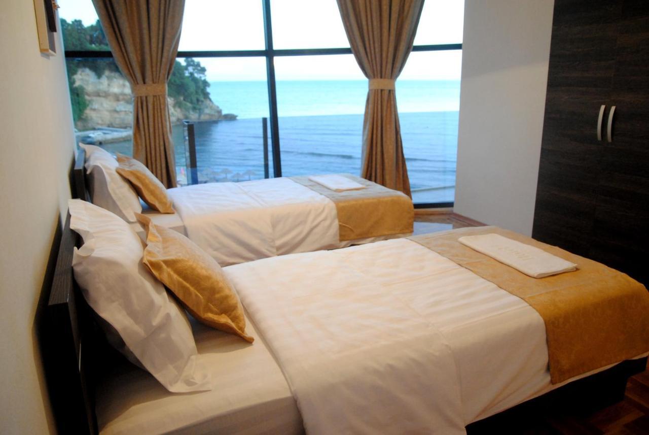 Hotel Cruiser Ulcinj Exterior foto